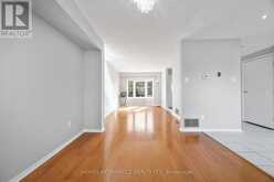 8 LANSBURY DRIVE | Toronto Ontario | Slide Image Eleven
