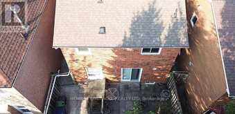 8 LANSBURY DRIVE | Toronto Ontario | Slide Image Thirty-eight