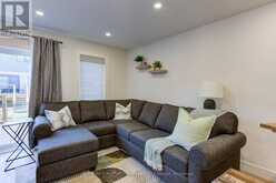8B - 18 OAK FOREST COMMON | Cambridge Ontario | Slide Image Nine