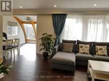 26 APPLEFIELD DRIVE | Toronto Ontario | Slide Image Eleven