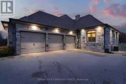 20111 BATHURST STREET E | East Gwillimbury Ontario | Slide Image Two