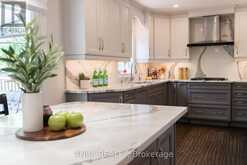 2410 EDEN VALLEY DRIVE | Oakville Ontario | Slide Image Thirteen