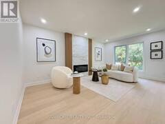 108 BERWICK CRESCENT Richmond Hill Ontario, L4C 0B7