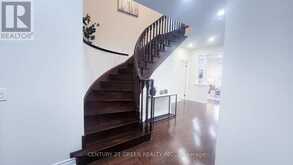 61 MAGDALAN CRESCENT | Richmond Hill Ontario | Slide Image Twenty