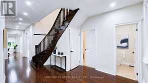 61 MAGDALAN CRESCENT | Richmond Hill Ontario | Slide Image Six
