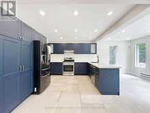 21 MAYVERN CRESCENT | Richmond Hill Ontario | Slide Image Twelve