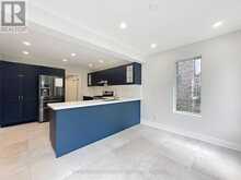 21 MAYVERN CRESCENT | Richmond Hill Ontario | Slide Image Sixteen
