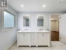 21 MAYVERN CRESCENT | Richmond Hill Ontario | Slide Image Thirty-one