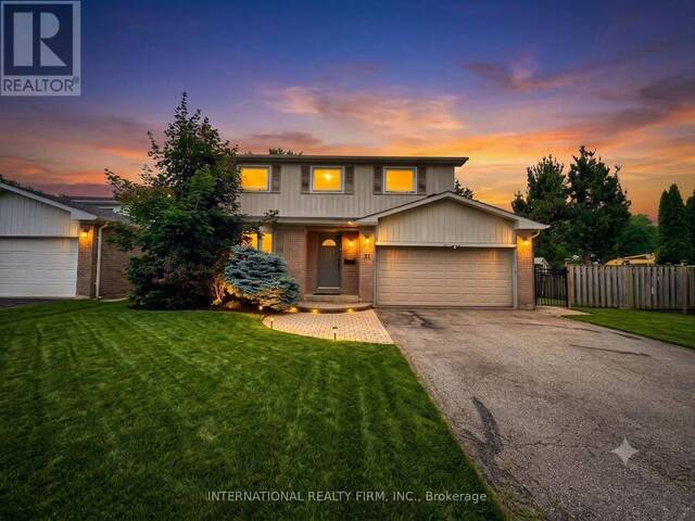 21 MAYVERN CRESCENT Richmond Hill Ontario, L4C 5J5 - 5 Bedrooms Home For Sale