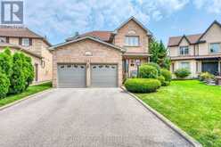 1451 RAVENSMOOR CRESCENT | Mississauga Ontario | Slide Image Two