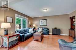 1451 RAVENSMOOR CRESCENT | Mississauga Ontario | Slide Image Thirteen