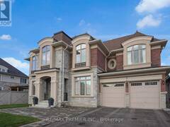 15 PETER GLASS ROAD King Ontario, L7B 0M7