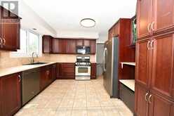 37 EBURY CRESCENT | London Ontario | Slide Image Three