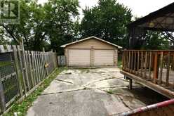 37 EBURY CRESCENT | London Ontario | Slide Image Eleven