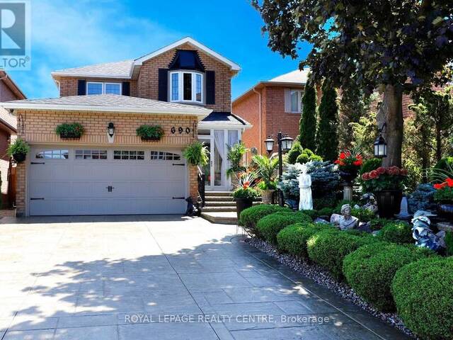 690 ASHPRIOR AVENUE Mississauga Ontario, L5R 3N8 - Property For Sale