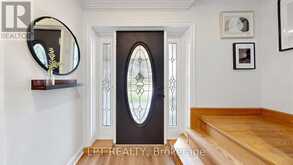 70 ROBERTS CRESCENT | Brampton Ontario | Slide Image Twelve