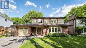 70 ROBERTS CRESCENT | Brampton Ontario | Slide Image Five