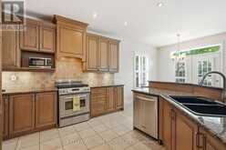 3256 RASPBERRY BUSH TRAIL | Oakville Ontario | Slide Image Twelve