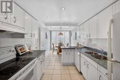 1601 - 2180 MARINE DRIVE | Oakville Ontario | Slide Image Nine