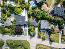 398 TENNYSON DRIVE | Oakville Ontario | Slide Image Four