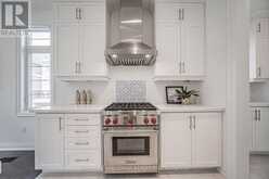 2 SILVERMILLS LANE | Markham Ontario | Slide Image Thirteen