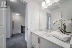 2 SILVERMILLS LANE | Markham Ontario | Slide Image Twenty-seven