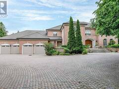 11 JARVIS AVENUE Aurora Ontario, L4G 6W8