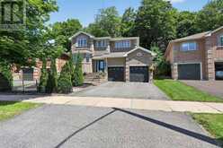 35 BLOOM CRESCENT | Barrie Ontario | Slide Image One