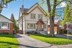 32 GREEN LANES | Toronto Ontario | Slide Image One