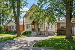 32 GREEN LANES | Toronto Ontario | Slide Image Two