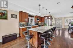 32 GREEN LANES | Toronto Ontario | Slide Image Nine