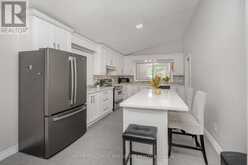 72 MOUNTAIN AVENUE N | Hamilton Ontario | Slide Image Fifteen
