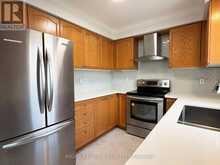 737 CABOTO TRAIL | Markham Ontario | Slide Image Thirteen