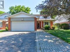868 KOWAL DRIVE Mississauga Ontario, L5H 3T4