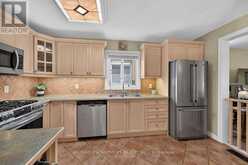 25 ERIC BURKE COURT | Hamilton Ontario | Slide Image Twelve