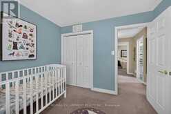 25 ERIC BURKE COURT | Hamilton Ontario | Slide Image Thirty-one