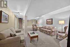 25 ERIC BURKE COURT | Hamilton Ontario | Slide Image Thirty-five