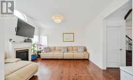 7 BELLOTTI CRESCENT | Ajax Ontario | Slide Image Seven