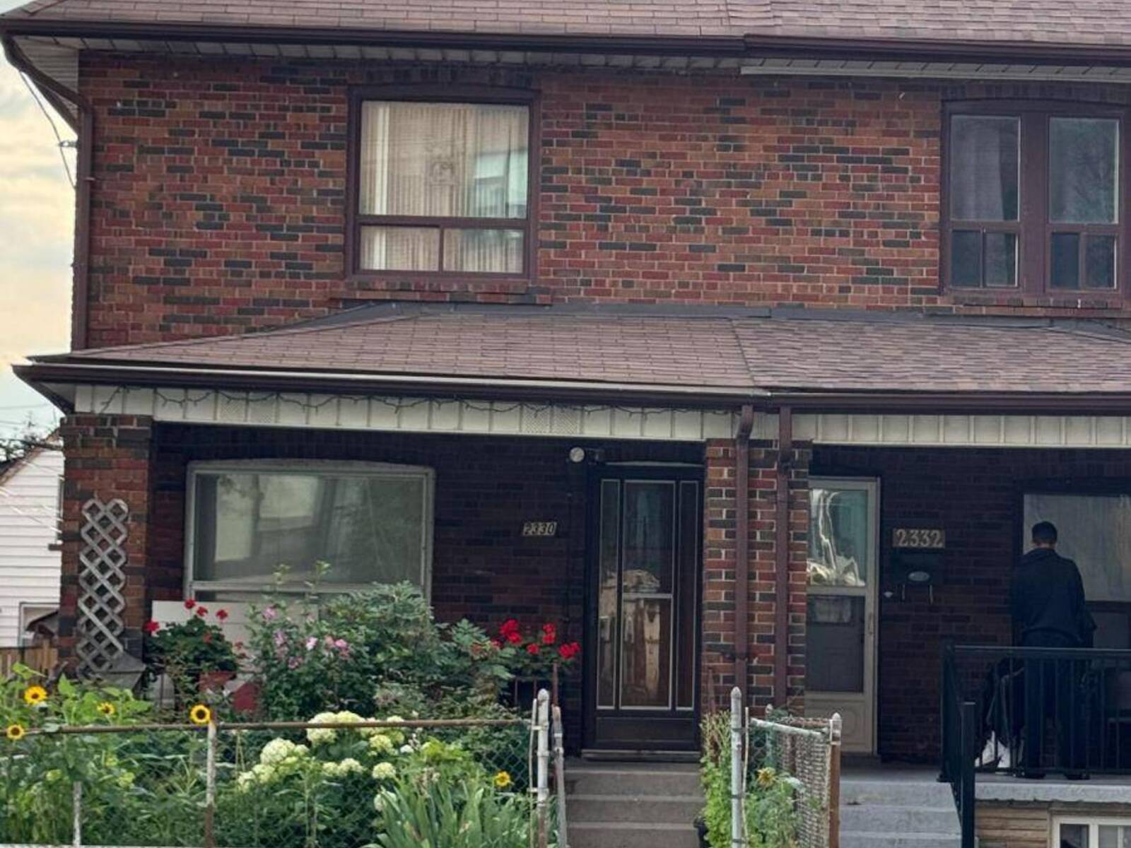 2330 DUFFERIN STREET, Toronto, Ontario M6E 3S4