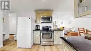 2 HUGHES STREET | Richmond Hill Ontario | Slide Image Thirteen