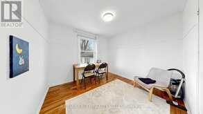 2 HUGHES STREET | Richmond Hill Ontario | Slide Image Fifteen
