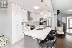 55 GREENWICH AVENUE | Hamilton Ontario | Slide Image Fourteen