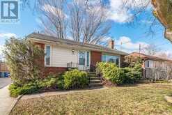 124 BROKER DRIVE | Hamilton Ontario | Slide Image Two