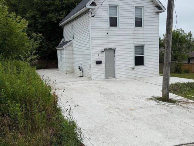 7 HEARST STREET Sault Ste. Marie Ontario, P6B 1J6 - 4 Bedrooms Home For Sale
