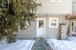 90 - 127 ALFRED STREET W | Thornbury Ontario | Slide Image Two