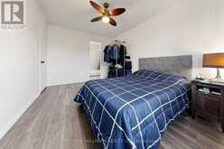 90 BARRE DRIVE | Barrie Ontario | Slide Image Ten
