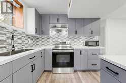 90 BARRE DRIVE | Barrie Ontario | Slide Image Sixteen