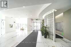 402 - 2550 LAWRENCE AVENUE E | Toronto Ontario | Slide Image Three
