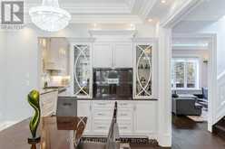 35 BURNELM DRIVE | Toronto Ontario | Slide Image Nine