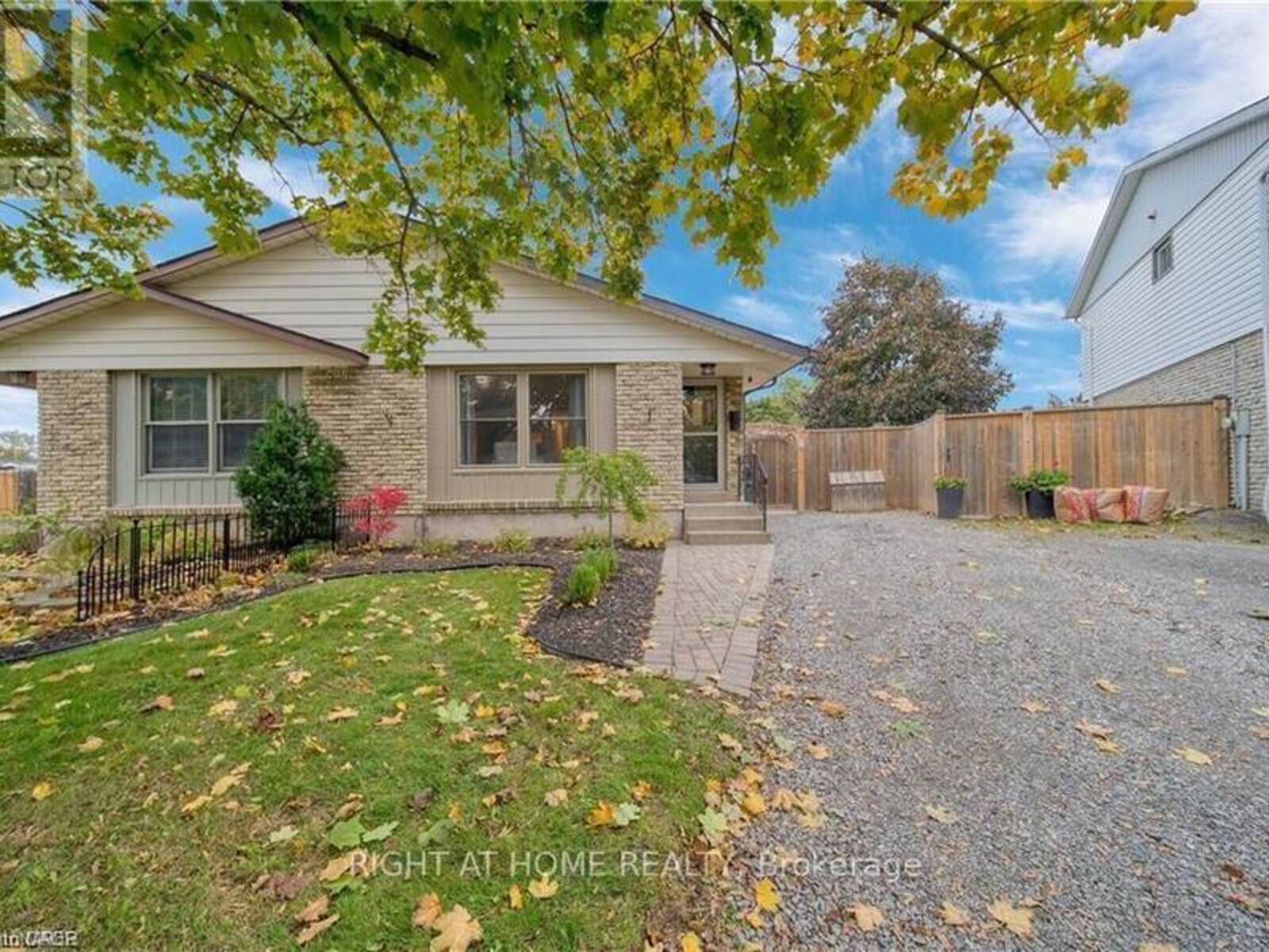 6 BARDADYN COURT, St. Catharines, Ontario L2N 6R2